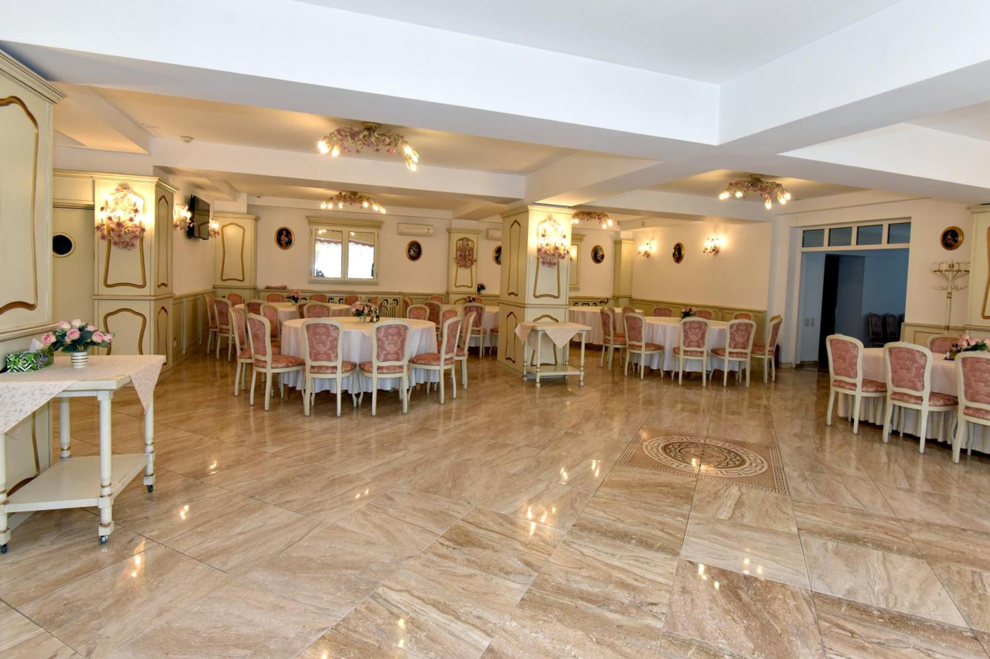 Conac Bavaria Busteni Ngoại thất bức ảnh